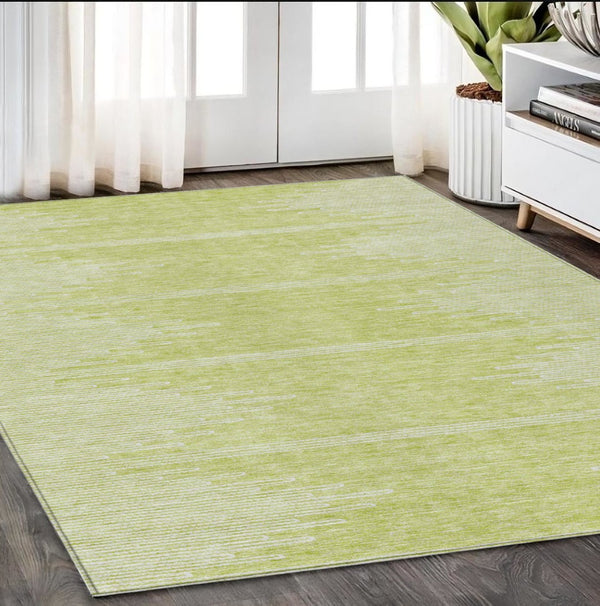 Homeroots 3' Stylish Artichoke Green Ivory Abstract Washable Area Rug For Indoor And Outdoor Spaces 5' X 8' Polyester 579872