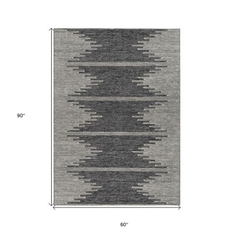 Homeroots 3' Stylish Artichoke Green Ivory Abstract Washable Area Rug For Indoor And Outdoor Spaces 5' X 8' Polyester 579884