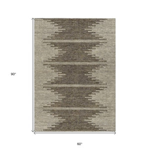 Homeroots 3' Stylish Artichoke Green Ivory Abstract Washable Area Rug For Indoor And Outdoor Spaces 5' X 8' Polyester 579890