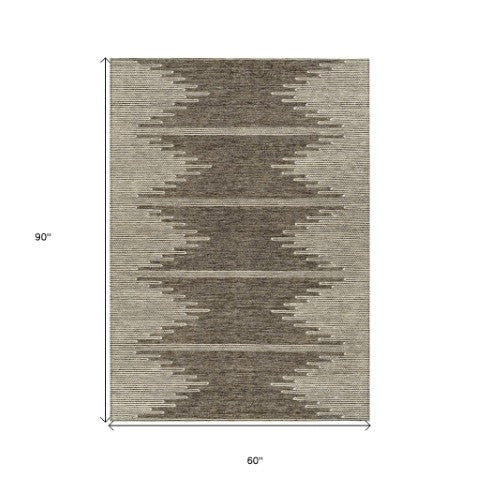 Homeroots 3' Stylish Artichoke Green Ivory Abstract Washable Area Rug For Indoor And Outdoor Spaces 5' X 8' Polyester 579890