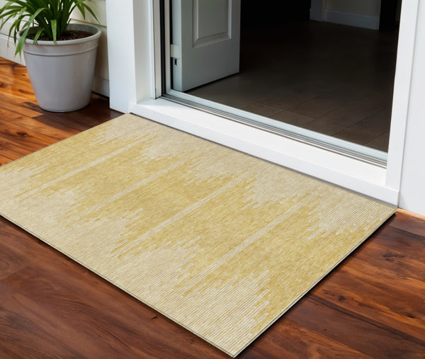 Homeroots 3' Stylish Artichoke Green Ivory Abstract Washable Area Rug For Indoor And Outdoor Spaces 3' X 5' Polyester 579901