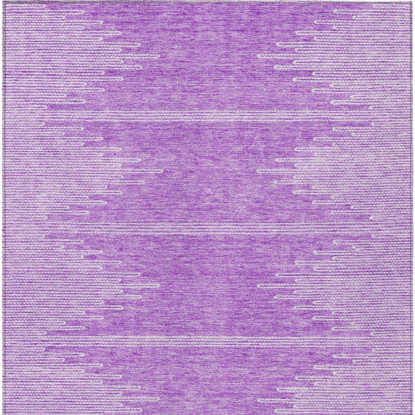 Homeroots 3' Stylish Artichoke Green Ivory Abstract Washable Area Rug For Indoor And Outdoor Spaces 3' X 5' Polyester 579913