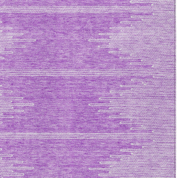 Homeroots 3' Stylish Artichoke Green Ivory Abstract Washable Area Rug For Indoor And Outdoor Spaces 10' X 14' Polyester 579918