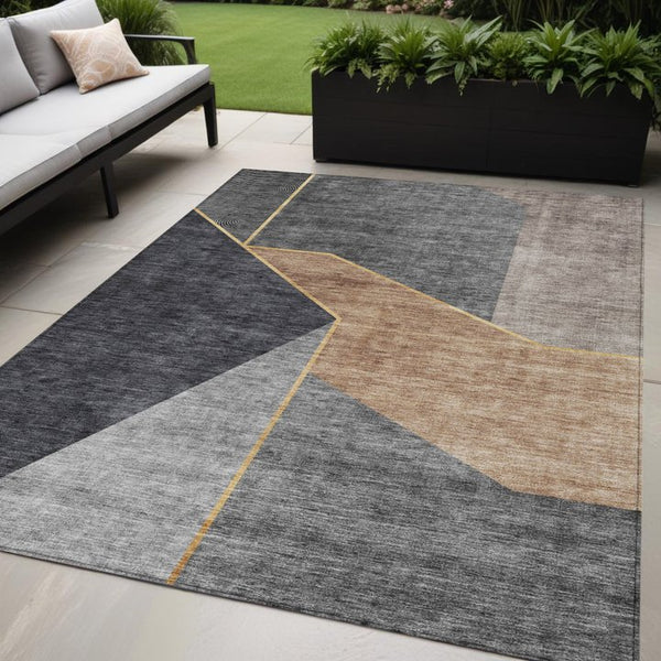 Homeroots 3' Stylish Beige Tan And Ivory Geometric Washable Area Rug For Indoor And Outdoor Spaces 5' X 8' Polyester 579932