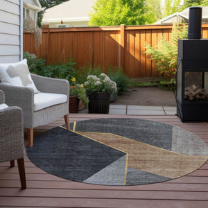 Homeroots 3' Stylish Beige Tan And Ivory Geometric Washable Area Rug For Indoor And Outdoor Spaces 8' Round Polyester 579933