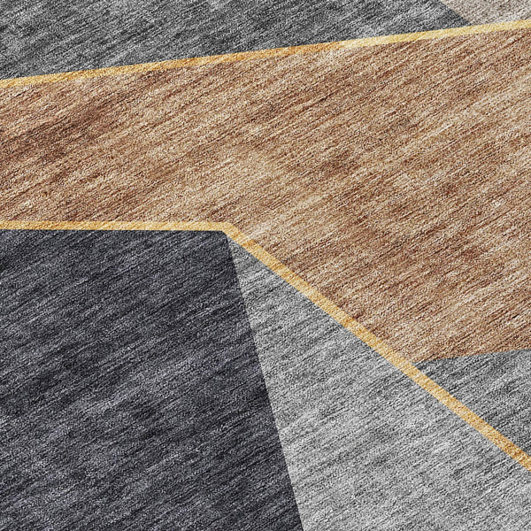 Homeroots 3' Stylish Beige Tan And Ivory Geometric Washable Area Rug For Indoor And Outdoor Spaces 8' Round Polyester 579933