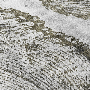 HomeRoots 5' Gray Taupe and Silver Abstract Area Rug - Washable, Durable, and Versatile for Indoor/Outdoor Use 8' Round 579939
