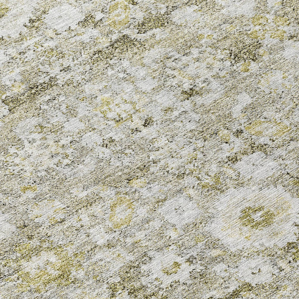 HomeRoots 5' Timeless Oriental Taupe Beige and Gold Area Rug - Washable, Stain-Resistant for Indoor & Outdoor Use 8' Round 579993