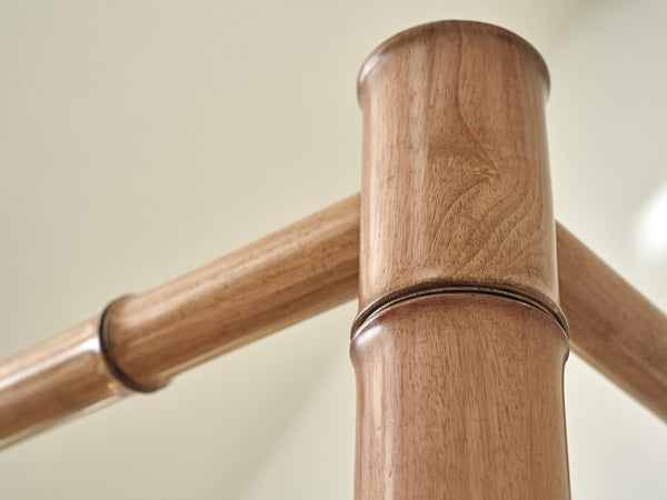 Lexington Tommy Bahama Home Islandia Canopy Bed - Elegant West Indies Design With Woven Rattan, Burnished Brass Accents, Relax In Style Sunwashed  579-174c