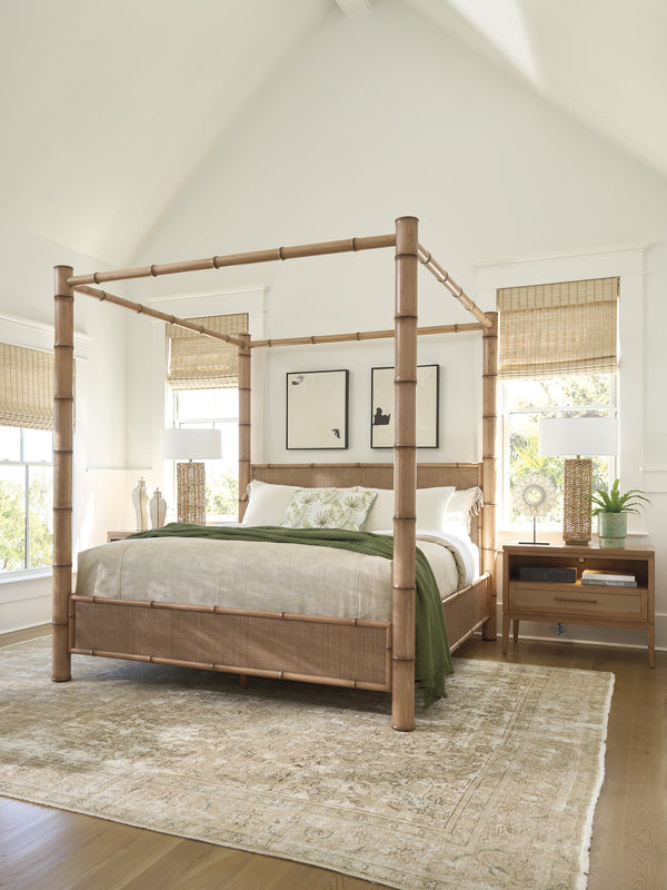 Lexington Tommy Bahama Home Islandia Canopy Bed - Elegant West Indies Design With Woven Rattan, Burnished Brass Accents, Relax In Style Sunwashed  579-174c