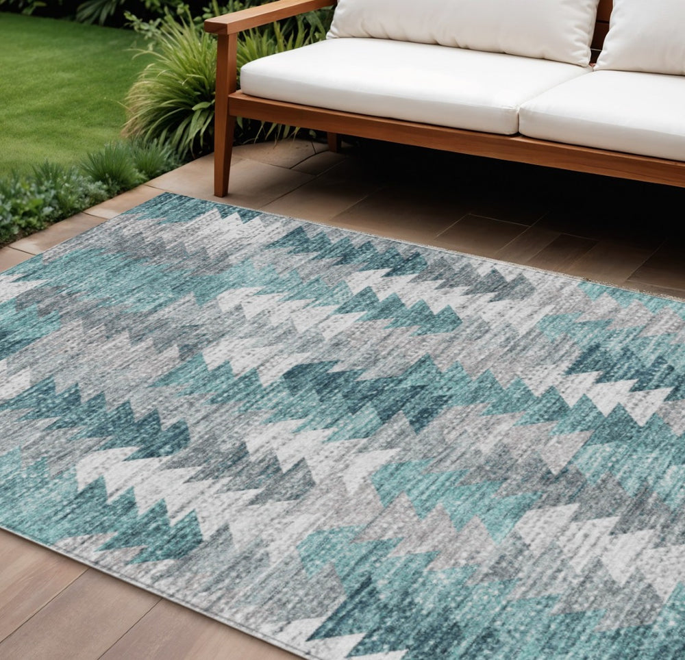 HomeRoots 9' Modern Geometric Indoor Outdoor Area Rug in Dark Blue, Aqua & Gray – Durable, Washable & Stylish! 9' X 12' 580003