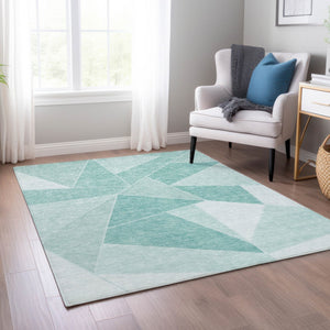 Homeroots 3' Geometric Artichoke Green Area Rug - Stylish Washable Design For Indoor & Outdoor Spaces 10' X 14' Polyester 580010