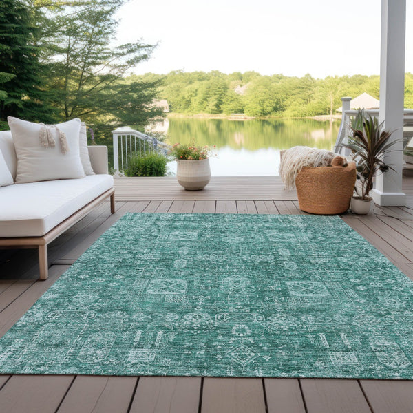 Homeroots 3' Artichoke Green & Ivory Oriental Washable Area Rug - Durable Indoor/Outdoor Design For Every Space 3' X 5' Polyester 580011