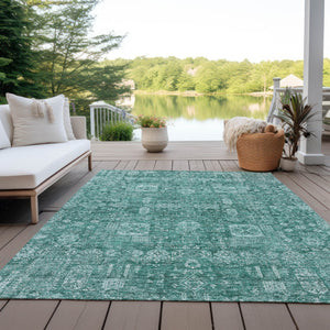 Homeroots 3' Artichoke Green & Ivory Oriental Washable Area Rug - Durable Indoor/Outdoor Design For Every Space 5' X 8' Polyester 580012