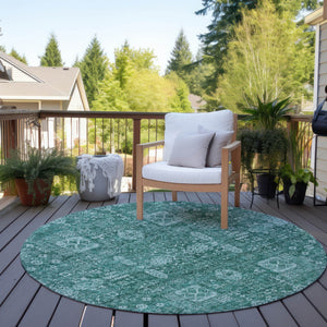 Homeroots 3' Artichoke Green & Ivory Oriental Washable Area Rug - Durable Indoor/Outdoor Design For Every Space 8' Round Polyester 580013