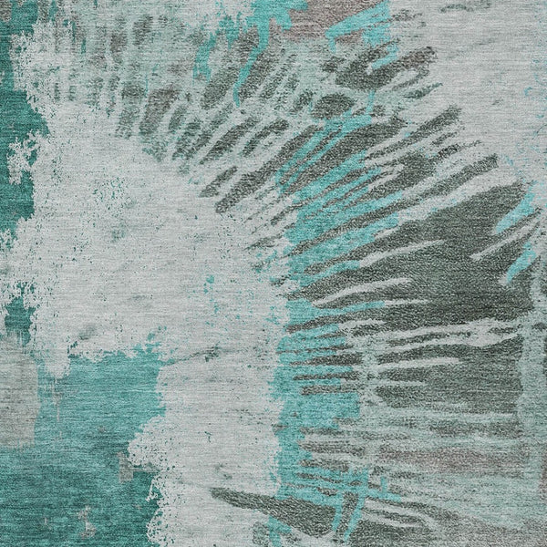 Homeroots 3' Denim Blue Abstract Area Rug – Stylish Washable Design For Indoor & Outdoor Spaces, Durable & Chic 5' X 8' Polyester 580036
