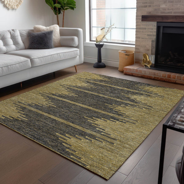 Homeroots 3' Stylish Artichoke Green Ivory Abstract Washable Area Rug For Indoor And Outdoor Spaces 3' X 5' Polyester 580042