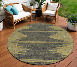 Homeroots 3' Stylish Artichoke Green Ivory Abstract Washable Area Rug For Indoor And Outdoor Spaces 8' Round Polyester 580044