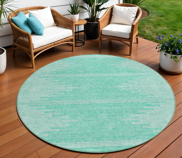 Homeroots 3' Stylish Artichoke Green Ivory Abstract Washable Area Rug For Indoor And Outdoor Spaces 8' Round Polyester 580050