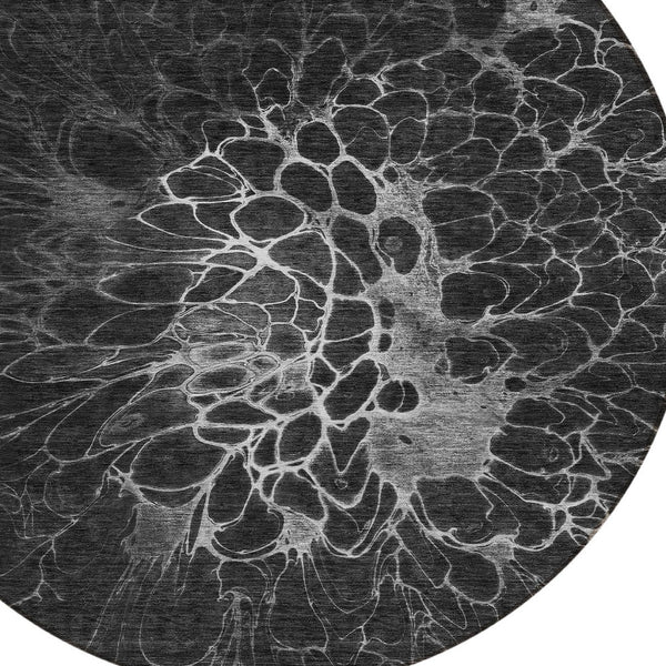 Homeroots 3' Charcoal Gray Silver Abstract Indoor Outdoor Area Rug - Stain Resistant, Washable & Durable Design 8' Round Polyester 580072