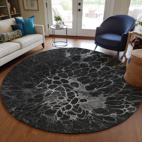 Homeroots 3' Charcoal Gray Silver Abstract Indoor Outdoor Area Rug - Stain Resistant, Washable & Durable Design 8' Round Polyester 580072