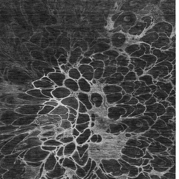 Homeroots 3' Charcoal Gray Silver Abstract Indoor Outdoor Area Rug - Stain Resistant, Washable & Durable Design 8' X 10' Polyester 580073