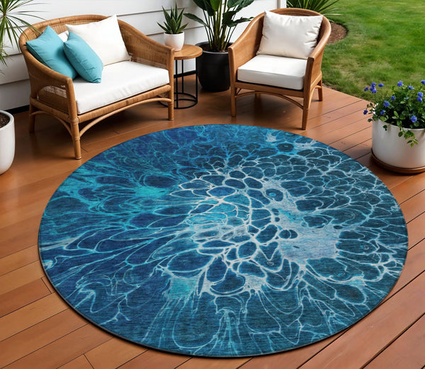 Homeroots 3' Charcoal Gray Silver Abstract Indoor Outdoor Area Rug - Stain Resistant, Washable & Durable Design 8' Round Polyester 580090