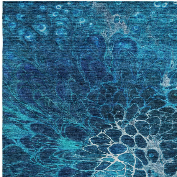 Homeroots 3' Charcoal Gray Silver Abstract Indoor Outdoor Area Rug - Stain Resistant, Washable & Durable Design 10' X 14' Polyester 580093