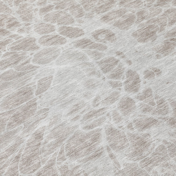 Homeroots 3' Stylish Abstract Lavender And Ivory Washable Area Rug For Indoor Or Outdoor Use, Durable Design 8' Round Polyester 580138