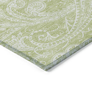 Homeroots 3' Stylish Green And Ivory Paisley Washable Area Rug For Indoor And Outdoor Spaces, Durable Design 5' X 8' Polyester 580143