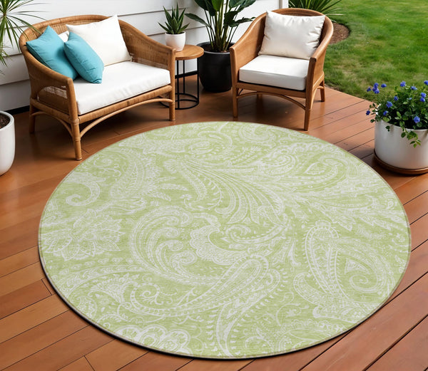 Homeroots 3' Stylish Green And Ivory Paisley Washable Area Rug For Indoor And Outdoor Spaces, Durable Design 8' Round Polyester 580144