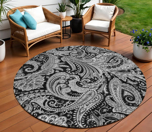 Homeroots 3' Stylish Green And Ivory Paisley Washable Area Rug For Indoor And Outdoor Spaces, Durable Design 8' Round Polyester 580150