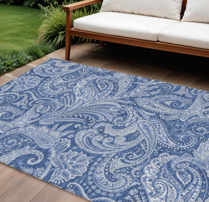 Homeroots 3' Stylish Green And Ivory Paisley Washable Area Rug For Indoor And Outdoor Spaces, Durable Design 9' X 12' Polyester 580188