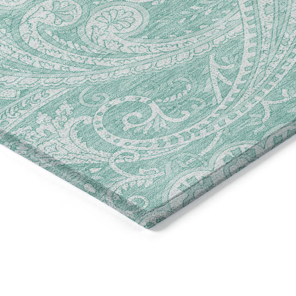 Homeroots 3' Stylish Green And Ivory Paisley Washable Area Rug For Indoor And Outdoor Spaces, Durable Design 3' X 5' Polyester 580190
