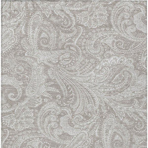 Homeroots 3' Stylish Green And Ivory Paisley Washable Area Rug For Indoor And Outdoor Spaces, Durable Design 3' X 5' Polyester 580196