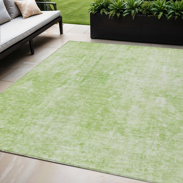 HomeRoots 5' Abstract Green and Ivory Area Rug - Washable, Durable Indoor/Outdoor Comfort for Any Space 5' X 8' 580245