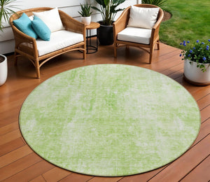 HomeRoots 5' Abstract Green and Ivory Area Rug - Washable, Durable Indoor/Outdoor Comfort for Any Space 8' Round 580246