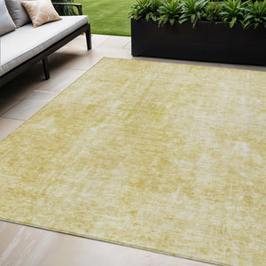 HomeRoots 5' Gold Wheat and Ivory Abstract Area Rug - Washable, Durable, Perfect for Indoor and Outdoor Spaces 5' X 8' 580251