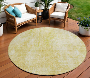 HomeRoots 5' Gold Wheat and Ivory Abstract Area Rug - Washable, Durable, Perfect for Indoor and Outdoor Spaces 8' Round 580252