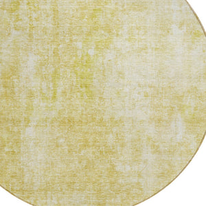 HomeRoots 5' Gold Wheat and Ivory Abstract Area Rug - Washable, Durable, Perfect for Indoor and Outdoor Spaces 8' Round 580252