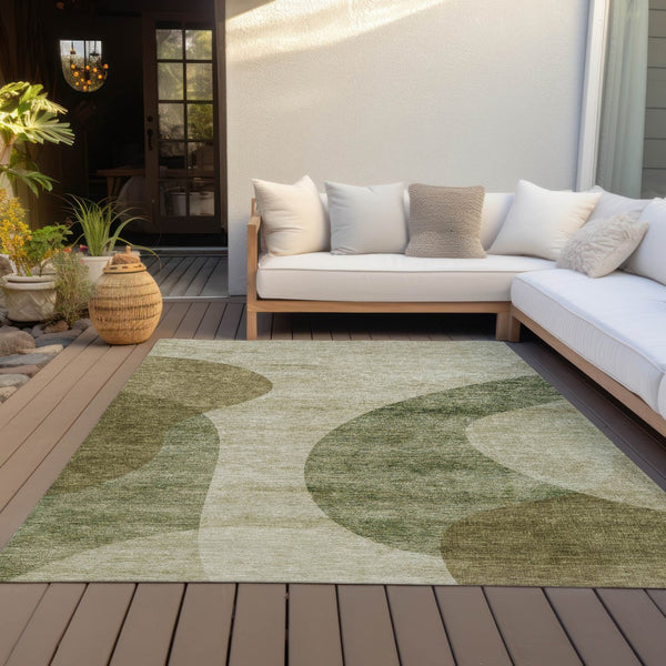 Homeroots 3' Beige And Chocolate Abstract Washable Area Rug – Perfect For Indoor And Outdoor Spaces! 3' X 5' Polyester 580280