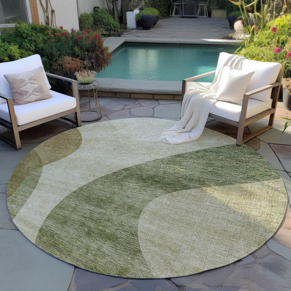 Homeroots 3' Beige And Chocolate Abstract Washable Area Rug – Perfect For Indoor And Outdoor Spaces! 8' Round Polyester 580282