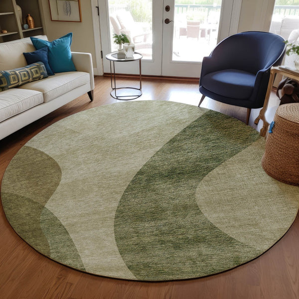 Homeroots 3' Beige And Chocolate Abstract Washable Area Rug – Perfect For Indoor And Outdoor Spaces! 8' Round Polyester 580282