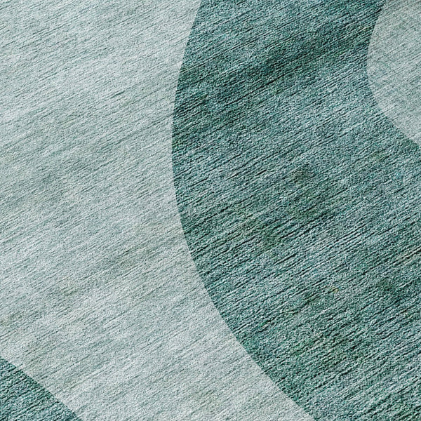 Homeroots 3' Beige And Chocolate Abstract Washable Area Rug – Perfect For Indoor And Outdoor Spaces! 8' Round Polyester 580294