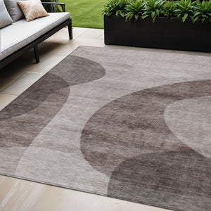 Homeroots 3' Beige And Chocolate Abstract Washable Area Rug – Perfect For Indoor And Outdoor Spaces! 5' X 8' Polyester 580299