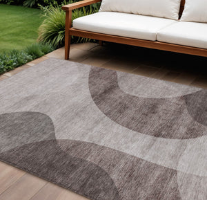 Homeroots 3' Beige And Chocolate Abstract Washable Area Rug – Perfect For Indoor And Outdoor Spaces! 8' X 10' Polyester 580301
