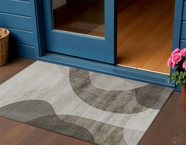 Homeroots 3' Beige And Chocolate Abstract Washable Area Rug – Perfect For Indoor And Outdoor Spaces! 3' X 5' Polyester 580310