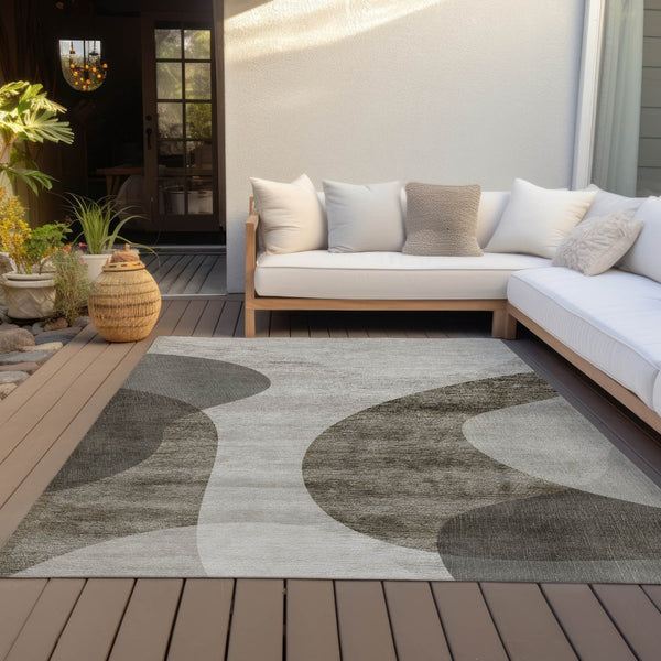 HomeRoots 5' Modern Abstract Washable Area Rug in Taupe, Beige & Chocolate for Stylish Indoor/Outdoor Use 8' X 10' 580313