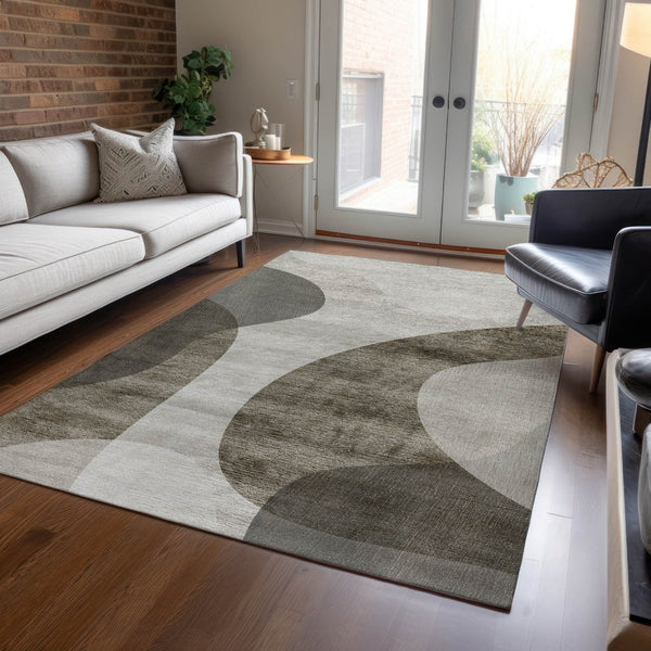 HomeRoots 5' Modern Abstract Washable Area Rug in Taupe, Beige & Chocolate for Stylish Indoor/Outdoor Use 8' X 10' 580313