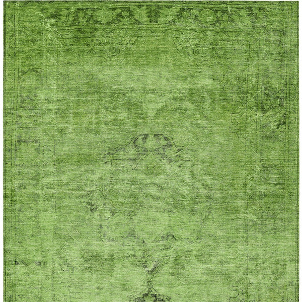 HomeRoots 5' Timeless Oriental Style Washable Area Rug for Indoor and Outdoor Use - Durable, Easy Care Design 5' X 8' 580317